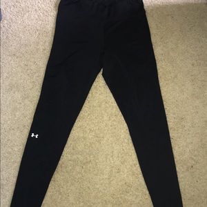 black Under Armor leggings